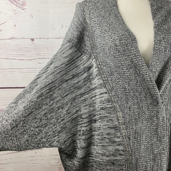 LULULEMON Breeze Easy Wrap Cardigan Sweater - Picture 4 of 9